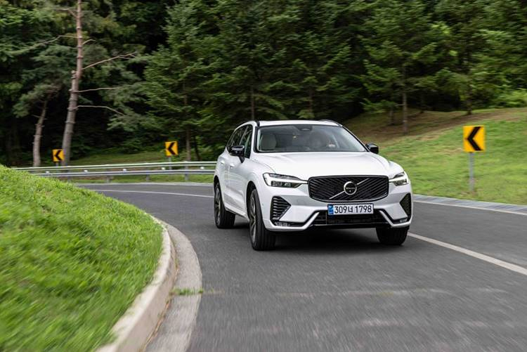 XC60_주행_(7).jpg