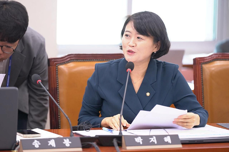 박지혜의원_질의사진_(2).jpg