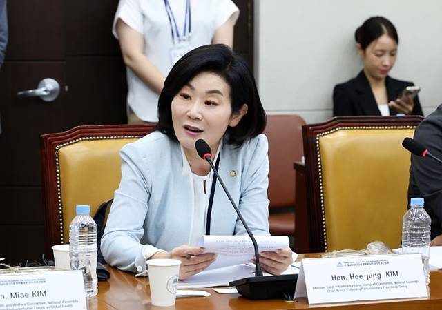 [보도참고사진]_김희정_국회의원_1.jpg