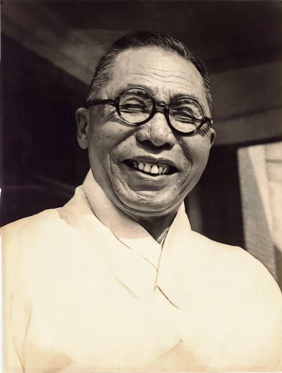 [백범김구선생기념사업협회] 백범 김구 선생 존영.jpg