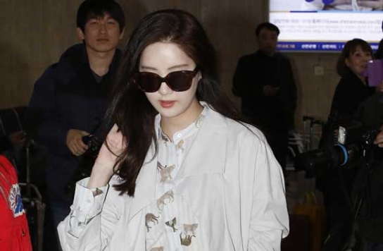 소녀시대 서현, 봄 내음 물씬 나는 공항패션