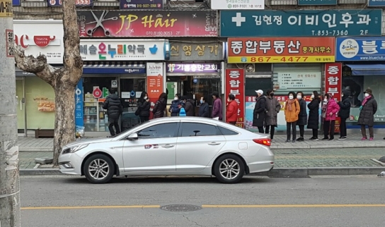 이제는 공적마스크 가격 내려야 할 때