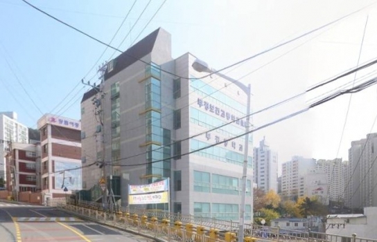 부산 부경보건고등학교 병설 부경고등학교 집단감염 확산