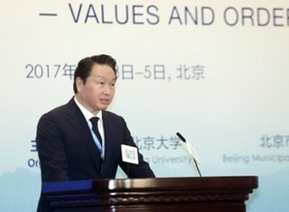 ‘행복 경영’ 전도사 최태원 회장, 행복토크 100회 완주