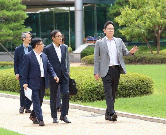 미래 산업 가늠자, 삼성 인사·조직 개편에 쏠린 눈
