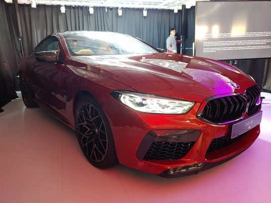 BMW의 미래 키워드는 친환경과 고성능
