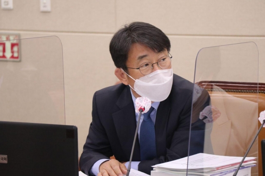 "마스크 매점매석, 적발된 것만 3천만장 육박"