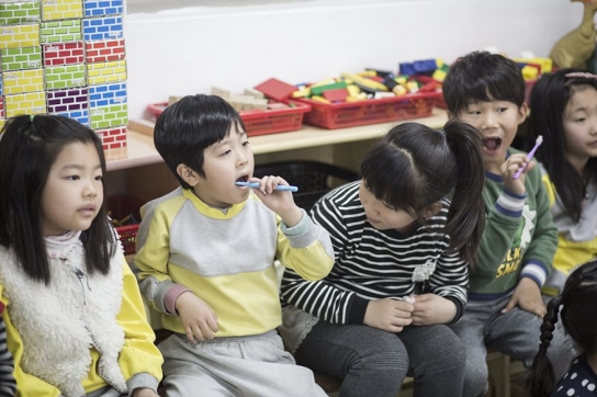 어린이 치약 선택할 때 '불소함량' 체크