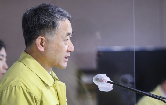 국내 신규확진자 나흘연속 1000명대 지속