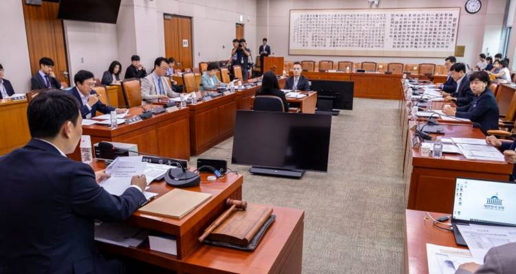 민주당 검찰개혁안, 경찰 불송치 전횡 방지 대책은 빠졌다