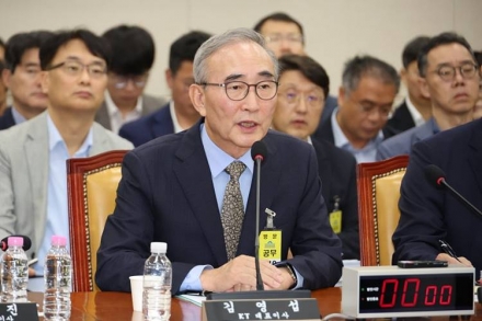 김영섭 KT 사장, 해킹 사고·낙하산 논란 속 조기 사퇴 압박