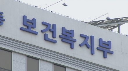 304만 요양보호사 중 실제 활동자는 70만…저임금에 제도 붕괴 위험