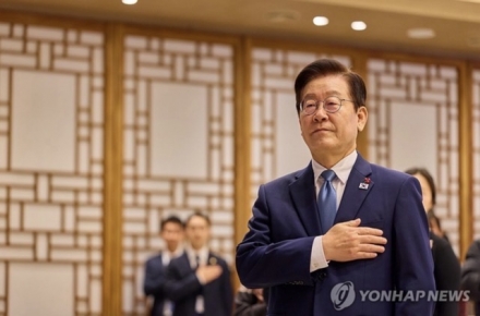 “이재명 대통령, 취임 7개월 만에 청와대 첫 출근…1330일 만의 복귀”