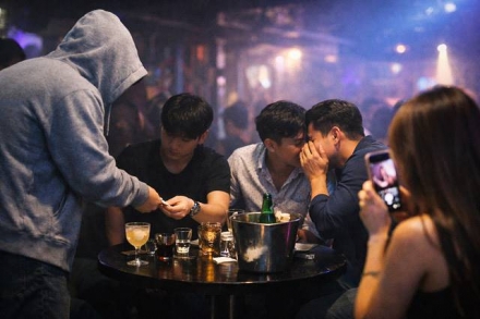 “술에 뭔가 타는 듯”… 안산 나이트클럽서 수상한 장면 목격