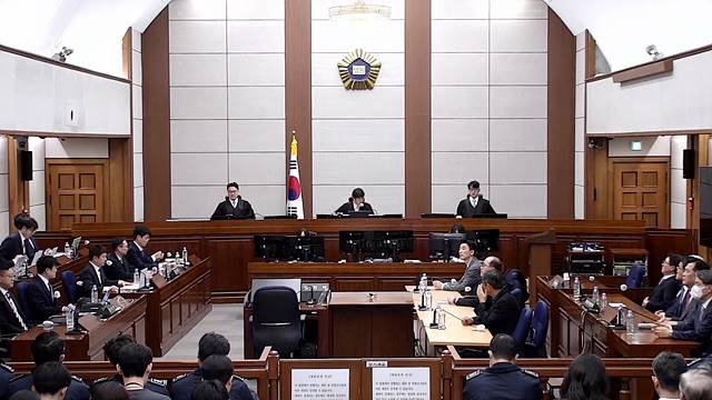 “尹 무기징역”에 정치권 격랑