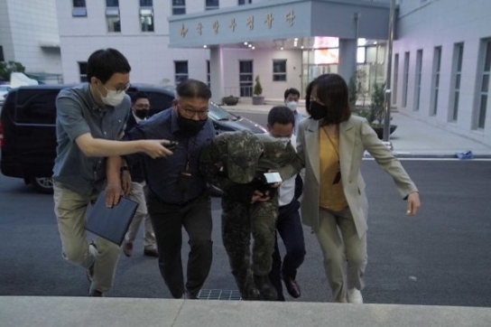 공군 여중사 성추행사건, 피해자 숨진 후에야 가해자 구속
