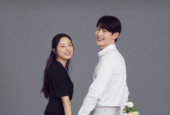 男 35.2%, 女 17.2% ‘혼전 동거 경험 있어’