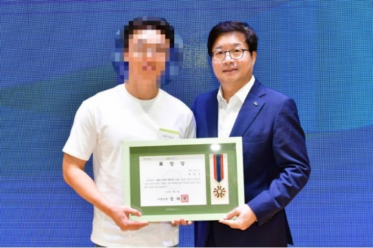 러시아 화재 현장서 대피도왔다던 선행시민, 알고보니 ‘가짜’