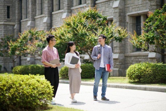 “대학 위치에 따라 생활·시설 만족도 차이 보여”