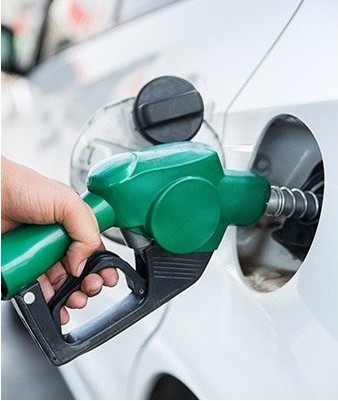 러시아발 악재, 휘발유값 리터당 2000원 돌파