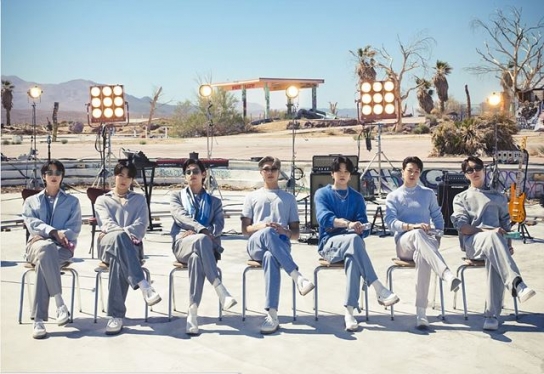 BTS 활동 잠정 중단 선언…이대로 군 복무?