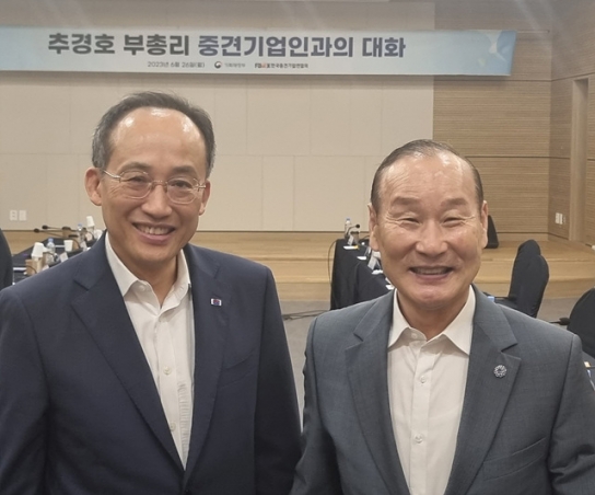 최병오 형지 회장, “섬유패션이 첨단·미래·국가브랜드산업”