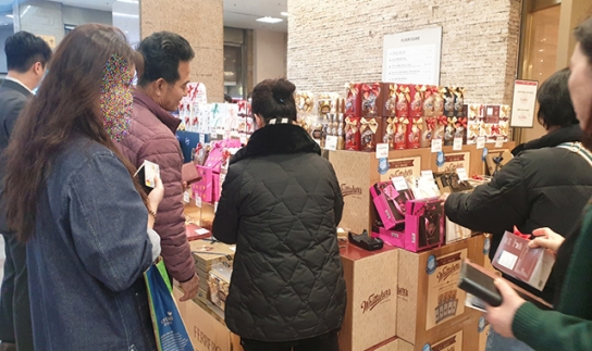 밸런타인데이 초콜릿 시장, 토종vs수입 다크초콜릿 경쟁 뜨거워…