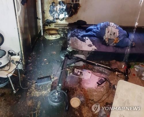 전동킥보드 화재, 여름철이 겨울철 2배…절반 이상이 충전 중 발생