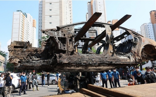 화재 벤츠 전기차 배터리는 中 파라시스 제품...국산 반사이익?