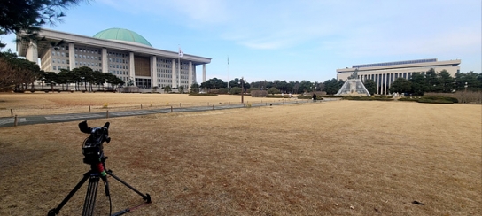 탄핵 재투표 D-1 앞두고 긴장감 도는 국회 현장