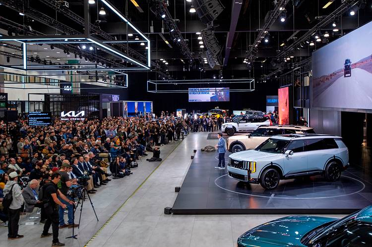 (사진7) 기아 2025 LA 오토쇼에서 신형 텔루라이드 공개-부스 전경.jpg
