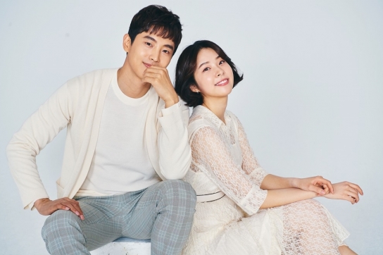 SNS 속 이성과의 관계, 어디까지가 바람일까?