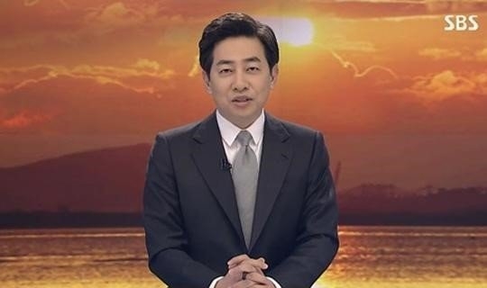 김성준 전 SBS 앵커, 불법촬영 혐의로 징역 6개월