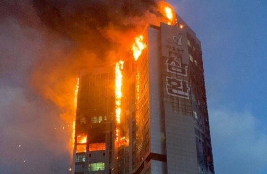 울산 33층 주상복합서 대형화재 발생