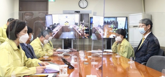 코로나19 확진 수험생, 수능 3주 전부터 입원