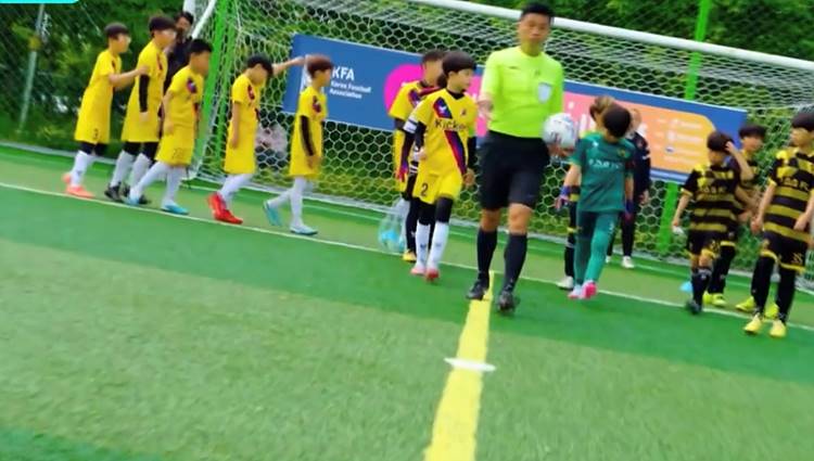 벤치가 골대?…대한축구협회 i리그, 안전 논란 속 중단