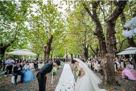 “결혼비용 두 달 연속 하락… 스몰웨딩 확산이 바꾼 풍경”