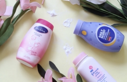 (단독) 얼굴에도 발랐던 존슨앤드존슨 파우더…암 유발 인정, 970억 배상