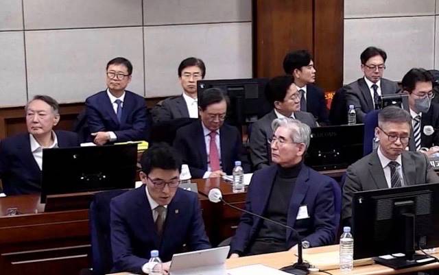 윤석열 내란 재판, “끝없는 변론 끝에” 13일로 구형 연기…