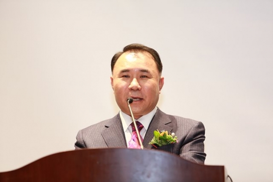 'BHC 소송' BBQ 윤홍근 회장 "판결에 상당한 유감, 항소할 것"