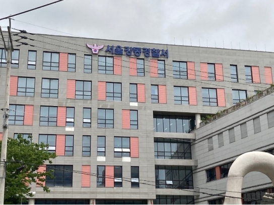 성관계 훔쳐보려고 옆집 침입한 50대 남성 체포