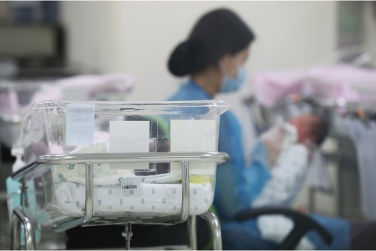 고의 누락 방지 위한 '출생통보제' 국회 통과...1년 뒤 시행