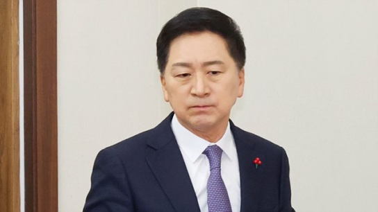 김기현, 與 대표직 사퇴…"당 안정·총선승리 이바지"