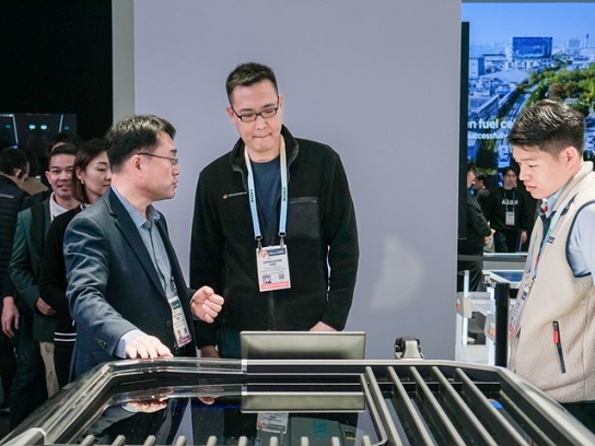 김동선 한화로보틱스 부사장 ‘CES 2024’ ‘다보스포럼’ 찾아 미래 생존 전략 모색