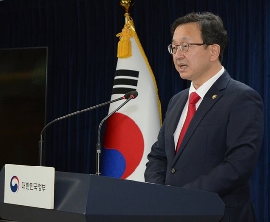“보상금 한도 없애고 내부 공익신고자 변호사비 지원”