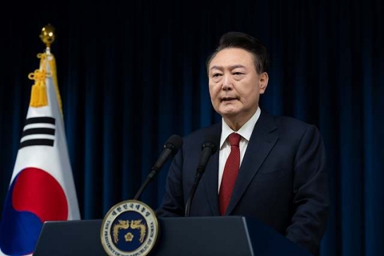 尹 대국민담화 "국민께 진심 사과"…李 "매우 실망"