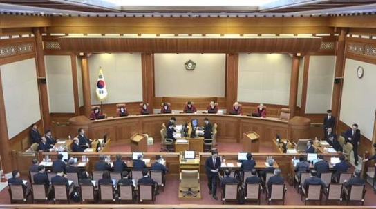尹탄핵 25일 변론종결에 與 "국민이 납득할까" 野 "헌정질서 세우길"