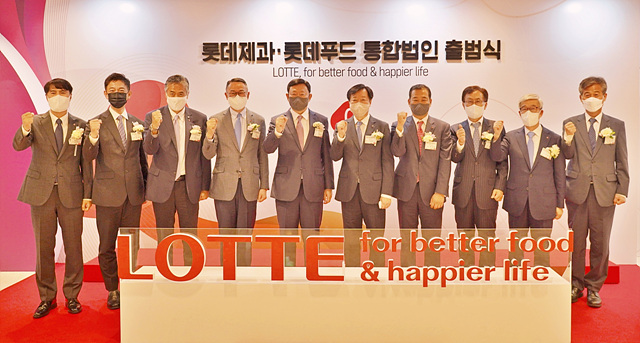 사진1_식전 포토세션.jpg