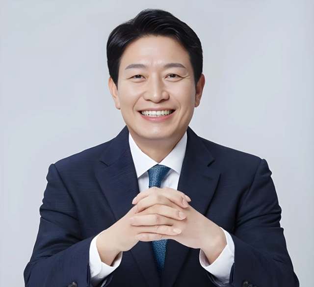 조인철의원님_프로필.jpg